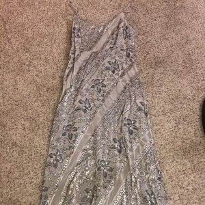 Knapp Studio Maxi dress with grey floral design